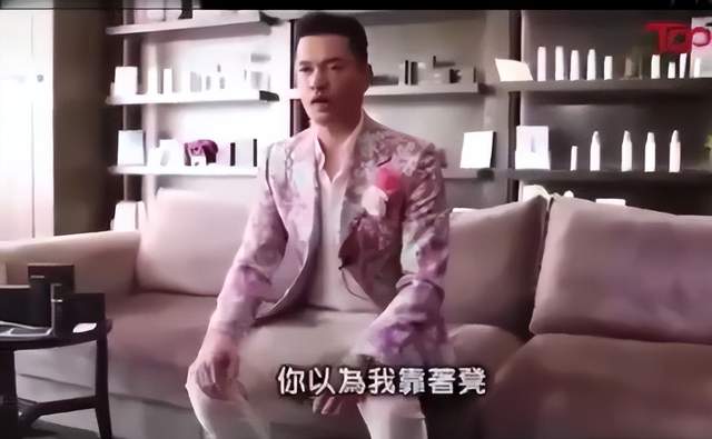 自律男明星身材_娱乐圈健身自律的女明星_很自律的健身男明星