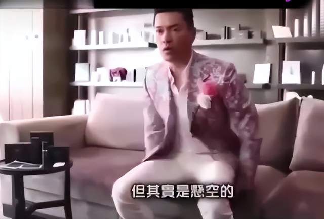 自律男明星身材_很自律的健身男明星_娱乐圈健身自律的女明星